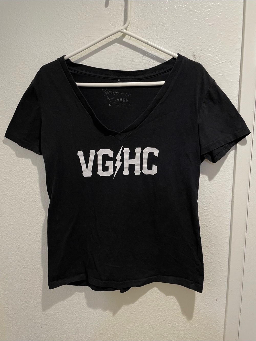 🏒 VGHC Violent Gentlemen V-Neck Hockey Graphic Tee • Women's XL